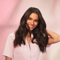 Volume Shampoo 15 Volume Shampoo -VIRTUE Shop 7 FinalPDP Model VolumeCollection Single