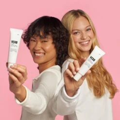 Ghost™ Exfoliating Scalp Nectar -VIRTUE Shop 8 FinalPDP Model Product GhostExfoliatingScalpNectar Duo