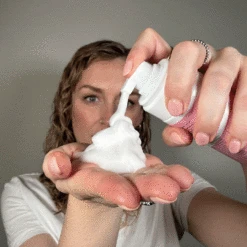 Super Volumising Foam 9 Super Volumising Foam -VIRTUE Shop Amy SVF Application v2