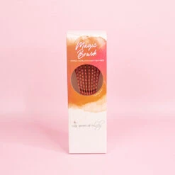 Magic Brush - La Brosse Qui Démêle En Douceur Sous La Douche 8 Magic Brush - La Brosse Qui Démêle En Douceur Sous La Douche -VIRTUE Shop Magic Brush Les Secrets de Loly fond rose avec pack