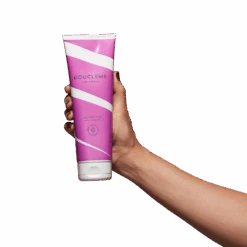 Super Hold Styler -VIRTUE Shop Resized Handshots 0000s 0015 Transparent 0019 Product Hand ShotsSuper Holder Styler